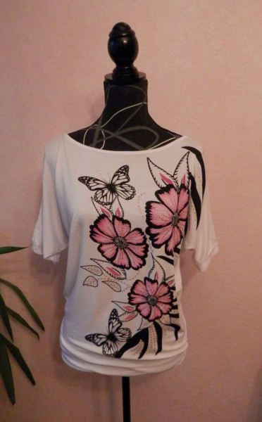 Gėlėta, kimono stiliaus palaidinė